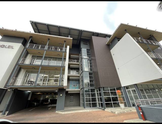 358M² OFFICE FOR SALE IN LYME PARK